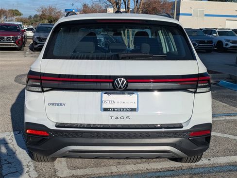 New 2026 Volkswagen Taos S image 5