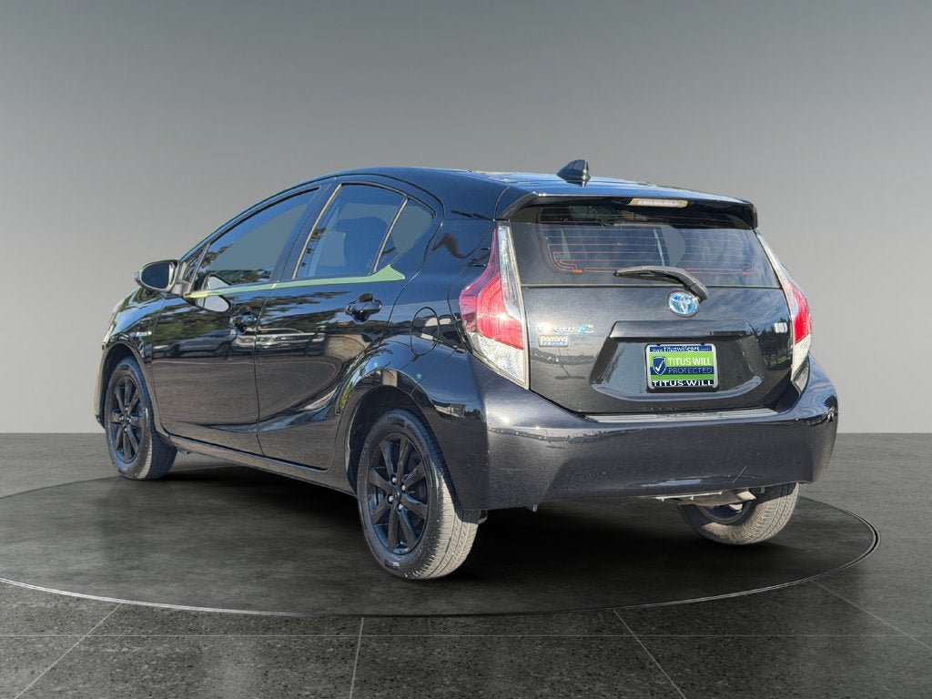 Used 2016 Toyota Prius C Persona Series FWD image 7