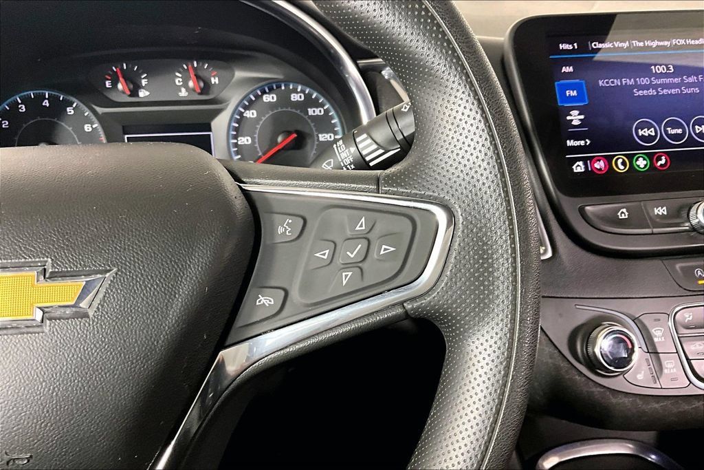 Used 2021 Chevrolet Malibu LT FWD image 18