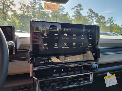 New 2026 GMC Hummer EV 4x4 Crew Cab image 18