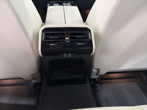 Certified 2024 BMW 530i xDrive w/ Premium Package AWD/4WD image 24