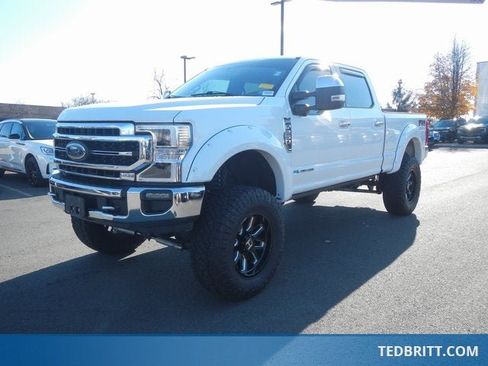 Used 2020 Ford F250 Lariat w/ Lariat Ultimate Package image 3