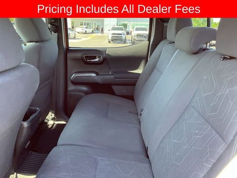 Used 2018 Toyota Tacoma TRD Off-Road AWD/4WD image 13