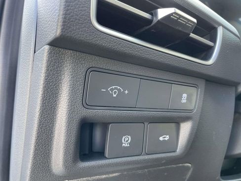 Used 2025 Hyundai Sonata SEL FWD image 27