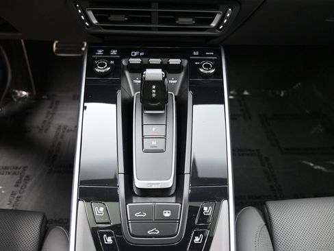 Used 2022 Porsche 911 Carrera GTS image 9