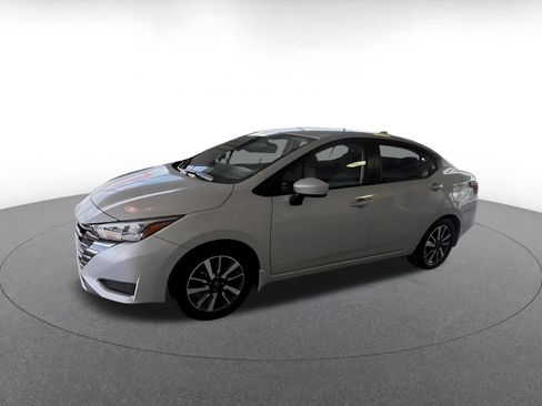Used 2025 Nissan Versa SV w/ Trunk Package FWD image 10