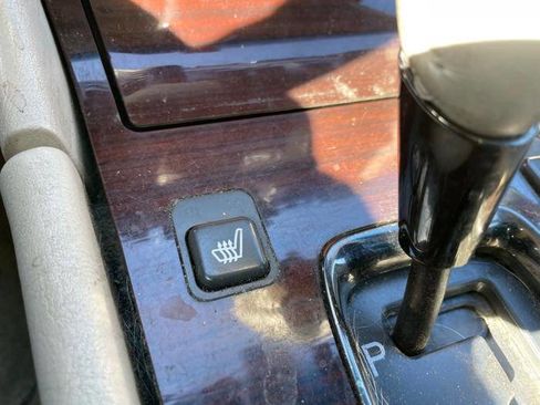 Used 1999 Cadillac Seville SLS w/ Personalization Pkg image 35