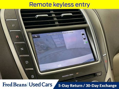 Used 2016 Lincoln MKX Reserve w/ Climate Package image 17