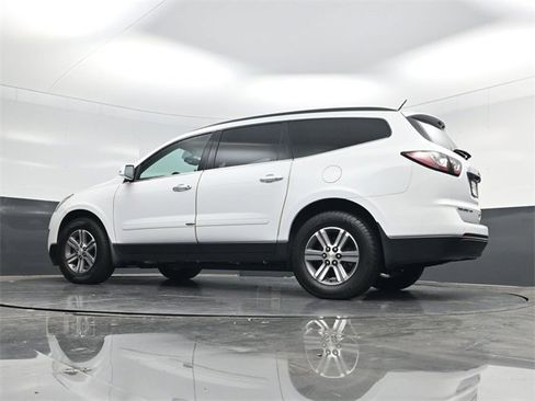 Used 2017 Chevrolet Traverse LT image 55