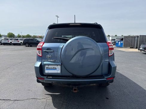 Used 2010 Toyota RAV4 Limited AWD/4WD image 6