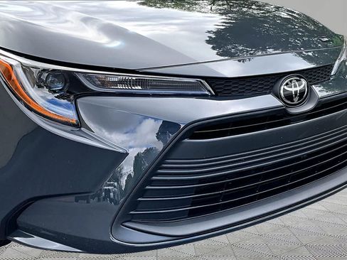 Certified 2025 Toyota Corolla LE w/ Convenience Package FWD image 29