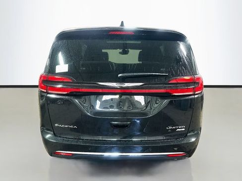 New 2026 Chrysler Pacifica Limited AWD/4WD image 7