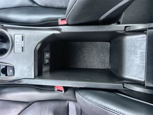 Used 2021 Toyota Camry XSE w/ Carpet Mat Package (TMS) image 27