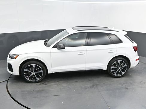 Used 2023 Audi SQ5 Prestige image 32