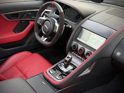 Used 2022 Jaguar F-TYPE Convertible image 10