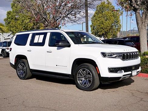 Certified 2025 Jeep Wagoneer Series II image 6