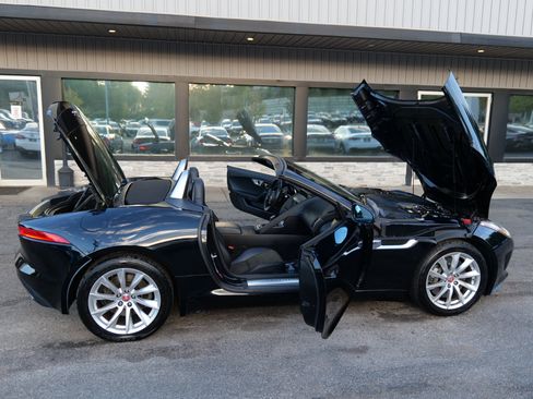Used 2017 Jaguar F-TYPE Convertible image 58