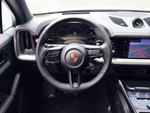 New 2026 Porsche Cayenne E-Hybrid AWD/4WD image 15
