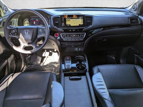 Used 2019 Honda Pilot Touring image 19