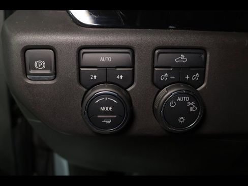 Used 2023 Chevrolet Silverado 1500 LT image 12