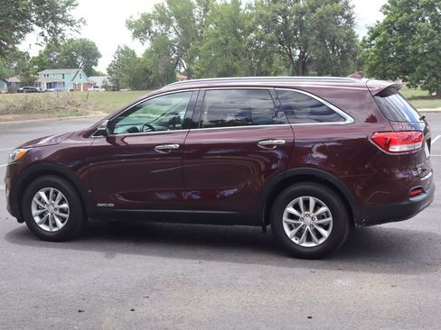 Used 2016 Kia Sorento LX w/ LX Convenience Package AWD/4WD image 8