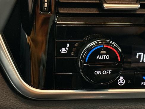 Used 2021 Nissan Rogue SL w/ Premium Package AWD/4WD image 27