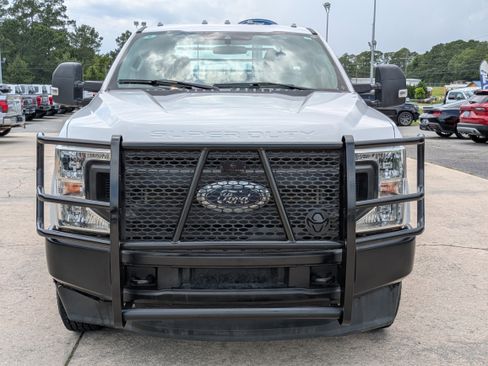 Used 2022 Ford F350 XL w/ Power Equipment Group image 3