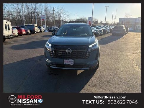 Used 2026 Nissan Pathfinder Platinum w/ Cargo Package AWD/4WD image 8
