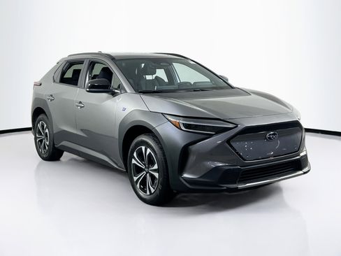 Used 2024 Subaru Solterra Premium image 3