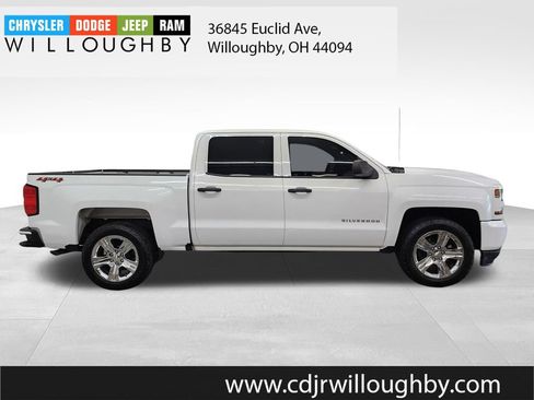 Used 2018 Chevrolet Silverado 1500 Custom w/ Custom Value Package AWD/4WD image 4
