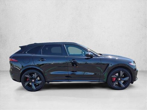 Used 2022 Jaguar F-PACE SVR AWD/4WD image 4