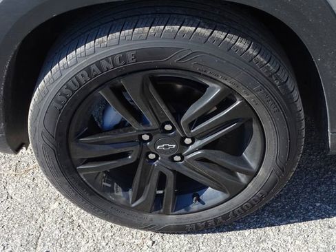 Used 2024 Chevrolet Trax ACTIV w/ Sunroof Package image 17