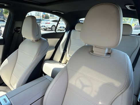 Used 2024 Mercedes-Benz C 300 Sedan image 27