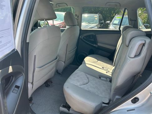 Used 2011 Toyota RAV4 4WD w/ Base L4 Extra Value Pkg image 17