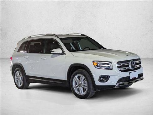 Used 2023 Mercedes-Benz GLB 250 image 5