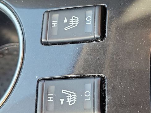 Used 2023 Nissan Maxima SV w/ Floor Mat Group FWD image 13