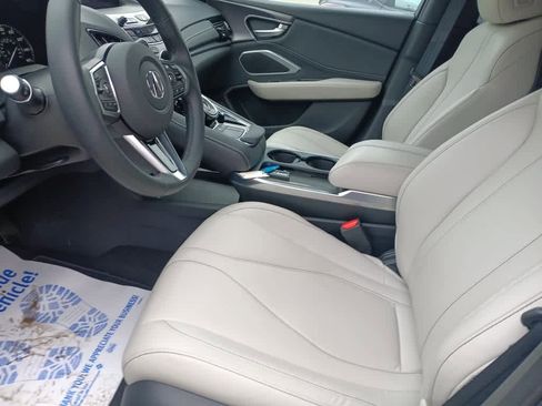 Used 2025 Acura RDX SH-AWD image 18
