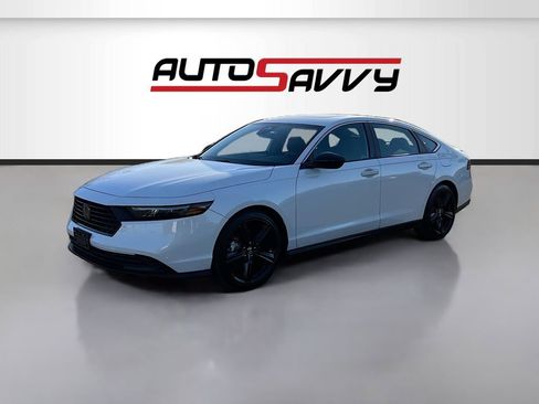 Used 2024 Honda Accord Sport image 3