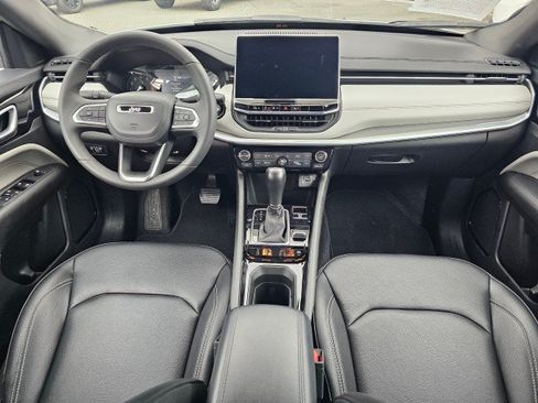 Certified 2025 Jeep Compass Limited AWD/4WD image 23