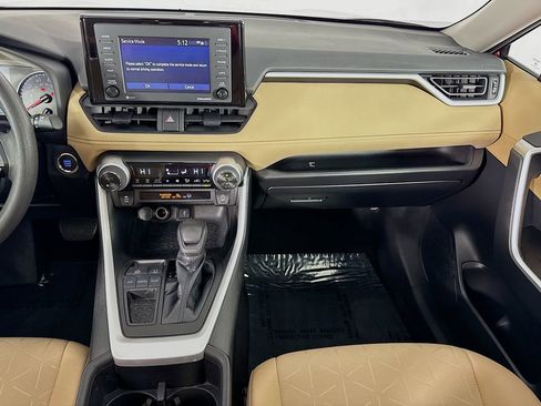 Used 2022 Toyota RAV4 XLE w/ Convenience Package image 37