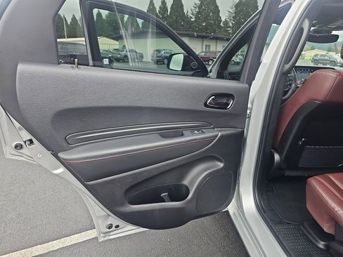 Certified 2025 Dodge Durango R/T w/ Blacktop Package image 25