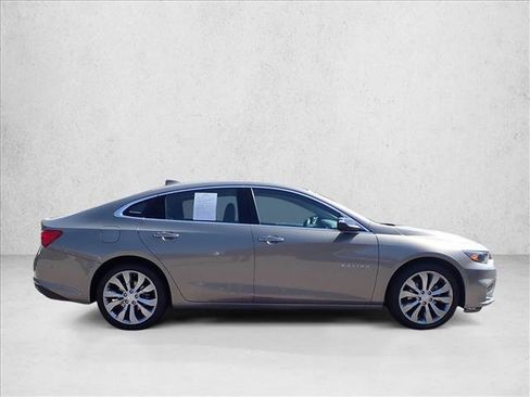 Used 2017 Chevrolet Malibu Premier w/ Premier Sun and Wheel Package FWD image 5