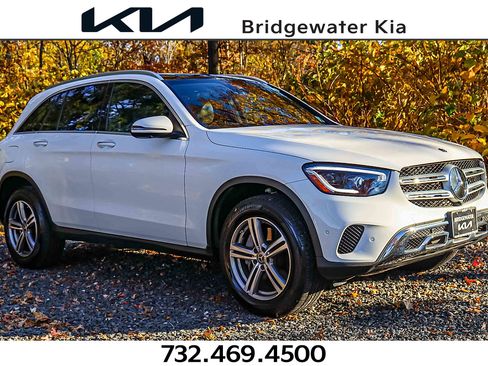 Used 2022 Mercedes-Benz GLC 300 4MATIC image 1