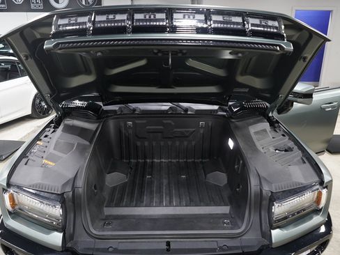 Used 2024 GMC Hummer EV 3X AWD/4WD image 36