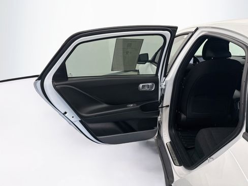Used 2024 Hyundai Ioniq 6 SE RWD image 27