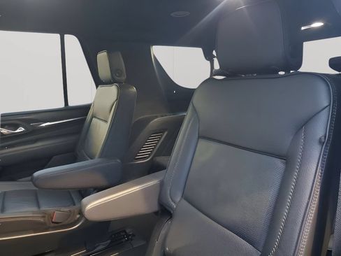 Used 2023 GMC Yukon Denali AWD/4WD image 23