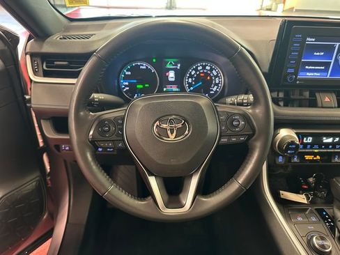 Certified 2022 Toyota RAV4 SE w/ Convenience Package AWD/4WD image 18