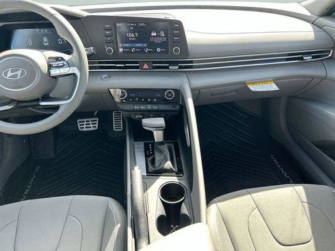 New 2026 Hyundai Elantra Sport FWD image 19