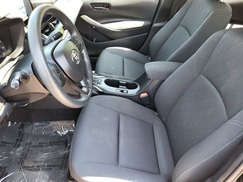 Used 2024 Toyota Corolla LE FWD image 11