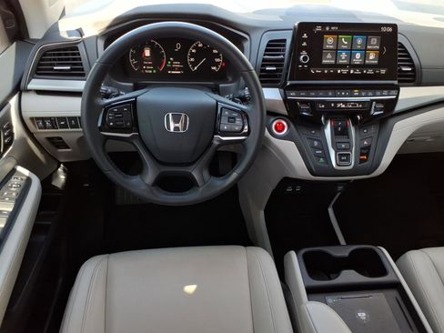 Used 2025 Honda Odyssey EX-L image 18